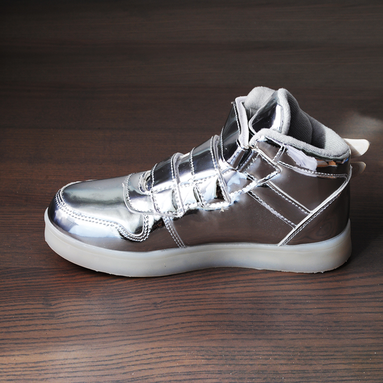 Adidasi-led-argintii-2